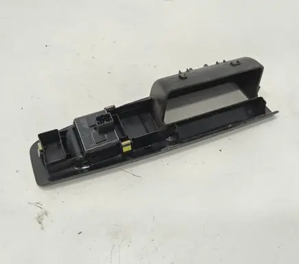 Volkswagen Polo Electric window control switch 6Q1867171C