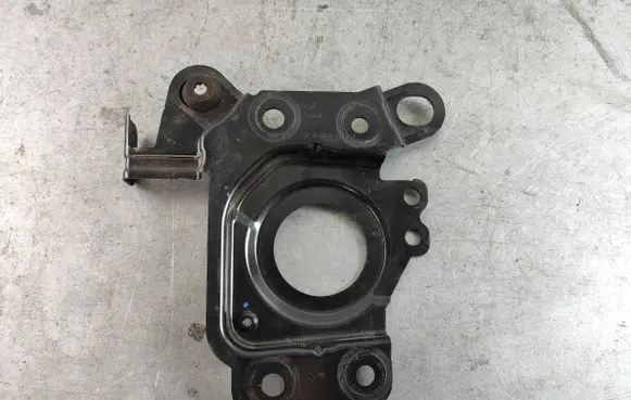 Land Rover Discovery Sport Air filter cleaner box bracket assembly LR072120