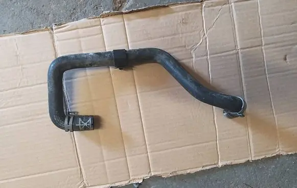 Skoda Octavia Mk4 Engine coolant pipe/hose 5Q0121063M