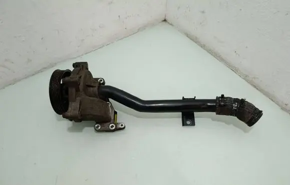Hyundai Santa Fe Water pump HY5904