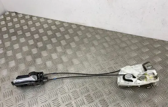 Fiat Sedici Rear door lock 8230179J11