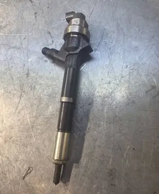 Opel Astra H Fuel injector 8973762703
