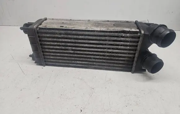 Citroen C4 I Picasso Intercooler radiator 9684212480