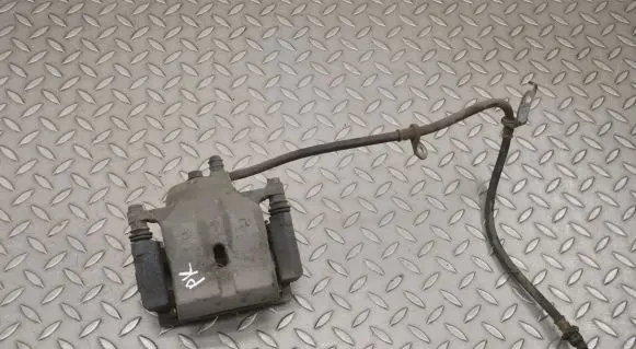 Toyota Prius (XW30) Front brake caliper