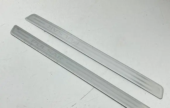 Nissan Pulsar Front sill trim cover