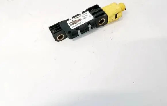 Volkswagen Phaeton Airbag deployment crash/impact sensor 4b0959643c