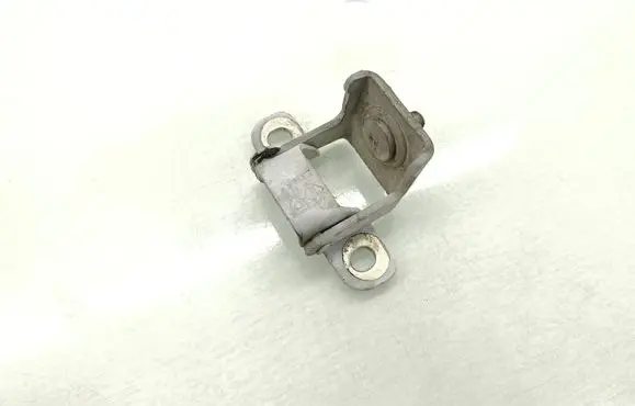 Dacia Duster II Loading door upper hinge 