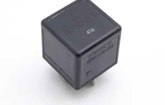Mercedes-Benz C W202 Other relay 0025422119