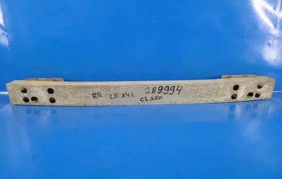 Lexus GS 300 350 430 450H Rear bumper mounting bracket 5202330310