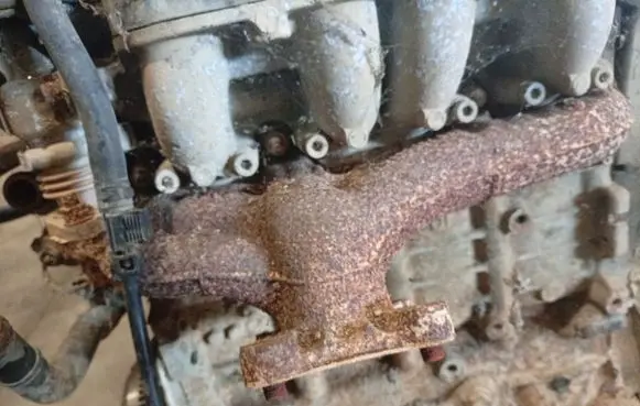 Volkswagen Golf IV Exhaust manifold