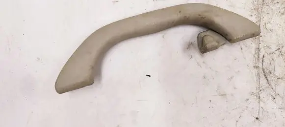 Audi A4 S4 B5 8D Rear interior roof grab handle 8D0857607A