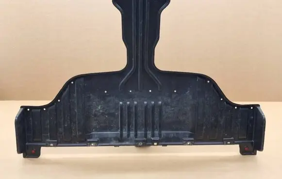 Volvo XC40 Trunk boot underbody cover/under tray 32352811 P32352811