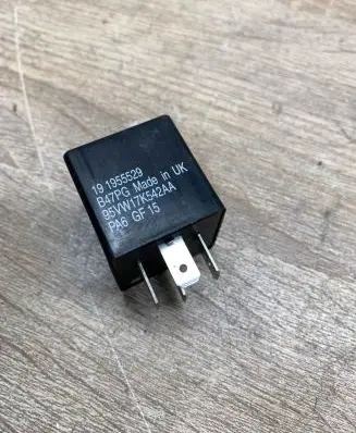 Volkswagen Sharan Other relay 95VW17K542AA 1955529