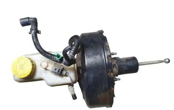 Skoda Fabia Mk1 (6Y) Brake booster 6Q0614105AH