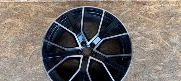 Audi Q7 4M R22 alloy rim 4M0601025CP C07611