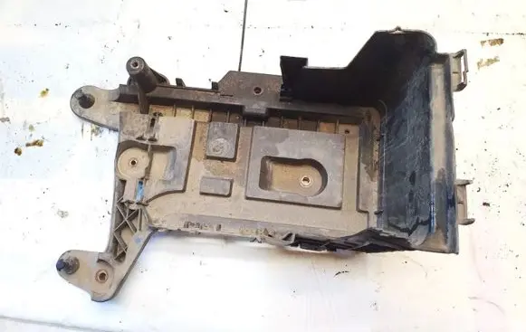Saab 9-5 Battery box tray 1k0915333c