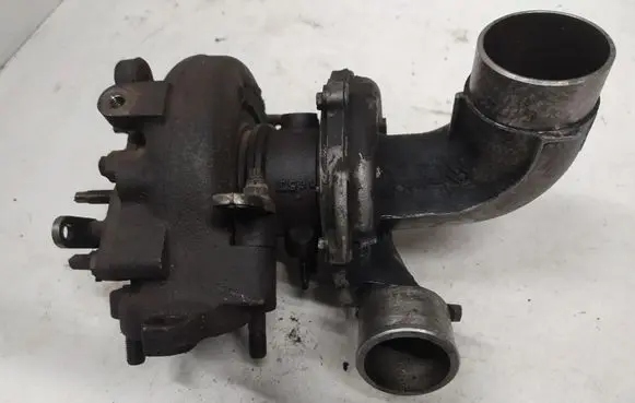 Toyota Avensis T250 Turbo E1151V4 0A0466