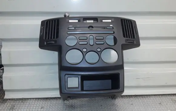 Mitsubishi Endeavor Climate control/heater control trim MR962474ZZ