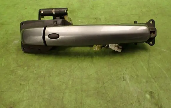 Suzuki SX4 Rear door handle trim 