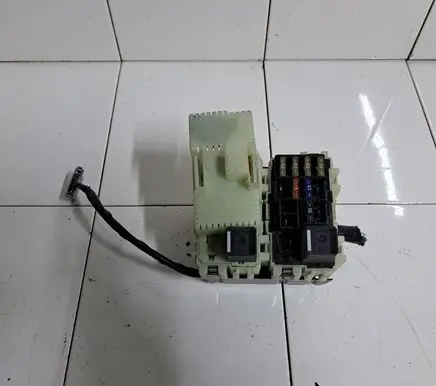 Ford Mondeo MK IV Fuse module