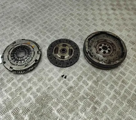 Skoda Scala Clutch set kit 04E141016J 181878009344
