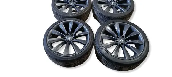 Tesla Model S R21 alloy rim 