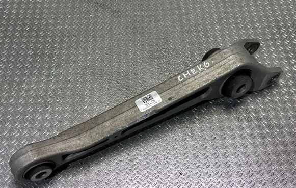 Jeep Grand Cherokee WL Rear upper control arm/wishbone 05090285AD
