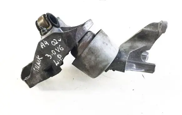 Audi A4 S4 B6 8E 8H Engine mounting bracket 8E0199351