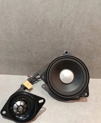 Panel speaker