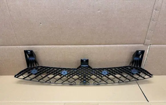 Porsche Cayenne (92A) Front bumper mounting bracket 7P5807200C