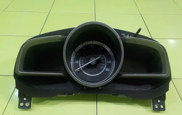 Mazda 3 II Speedometer (instrument cluster) BHR155430