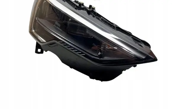Audi Q3 8U Headlight/headlamp 83A941012
