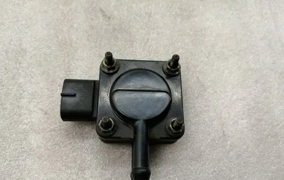 Toyota Avensis T250 Exhaust gas pressure sensor 8948020030