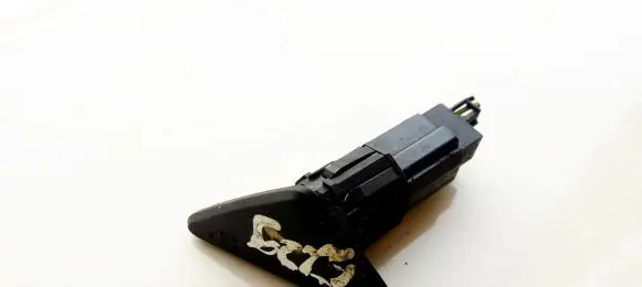 Tailgate opening switch