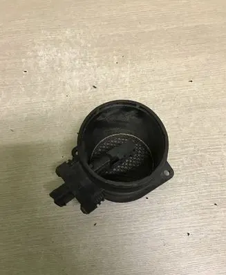 Volvo V70 Mass air flow meter 0280218089