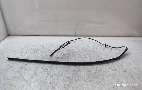 Mercedes-Benz ML W164 Other trunk/boot trim element A1648600118