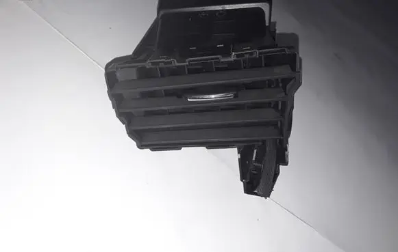 Citroen C5 Dash center air vent grill 9682425477 305125