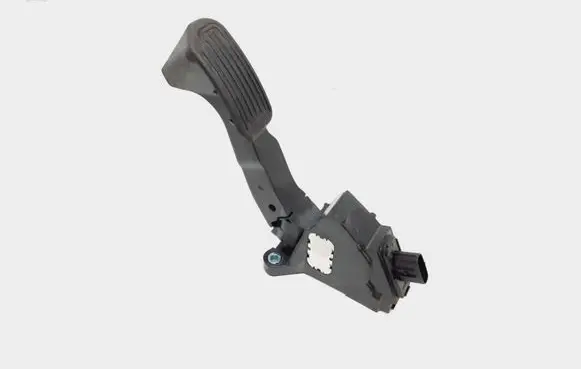 Toyota RAV 4 (XA40) Accelerator throttle pedal 781100R130