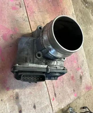 Volvo V70 Throttle valve 