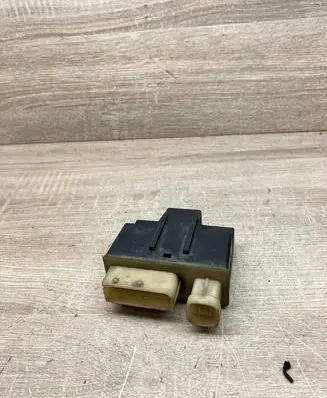 Citroen C3 Glow plug pre-heat relay 9652021180