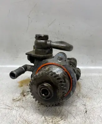 Nissan Patrol Y61 Power steering pump 07147029