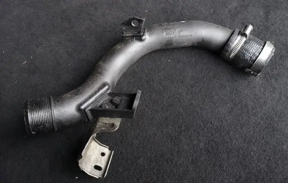 Ford Focus Intercooler hose/pipe F1F16F075A