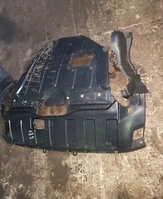 Honda CR-V Engine splash shield/under tray