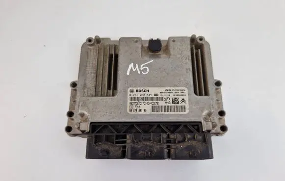 Peugeot 208 I Engine control unit/module 9807886180 0281030545
