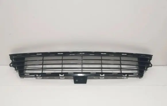 Toyota Auris E180 Front bumper lower grill 53112-02670