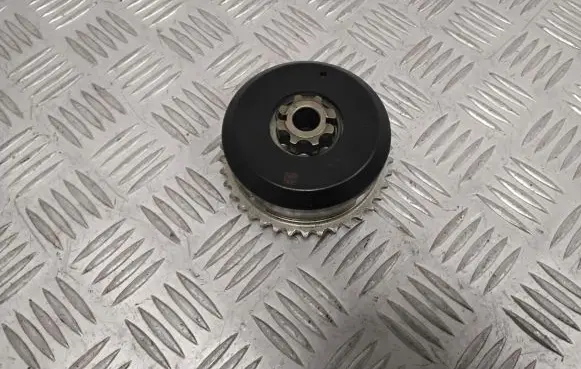 BMW 5 F10 F11 Timing chain sprocket 7583207