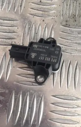 Audi A3 S3 8P Airbag deployment crash/impact sensor 8p0955557