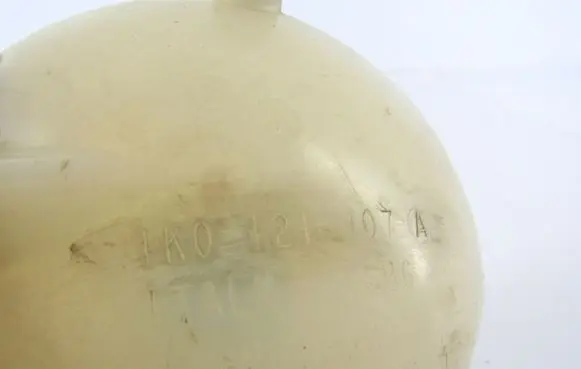 Coolant expansion tank/reservoir