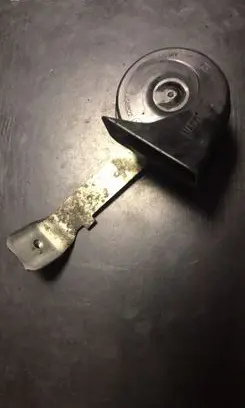 BMW 3 E30 Horn signal E30055306