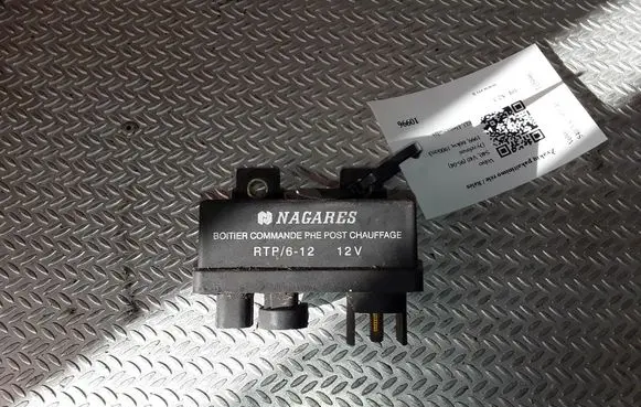 Volvo S40, V40 Glow plug pre-heat relay 7700107794
